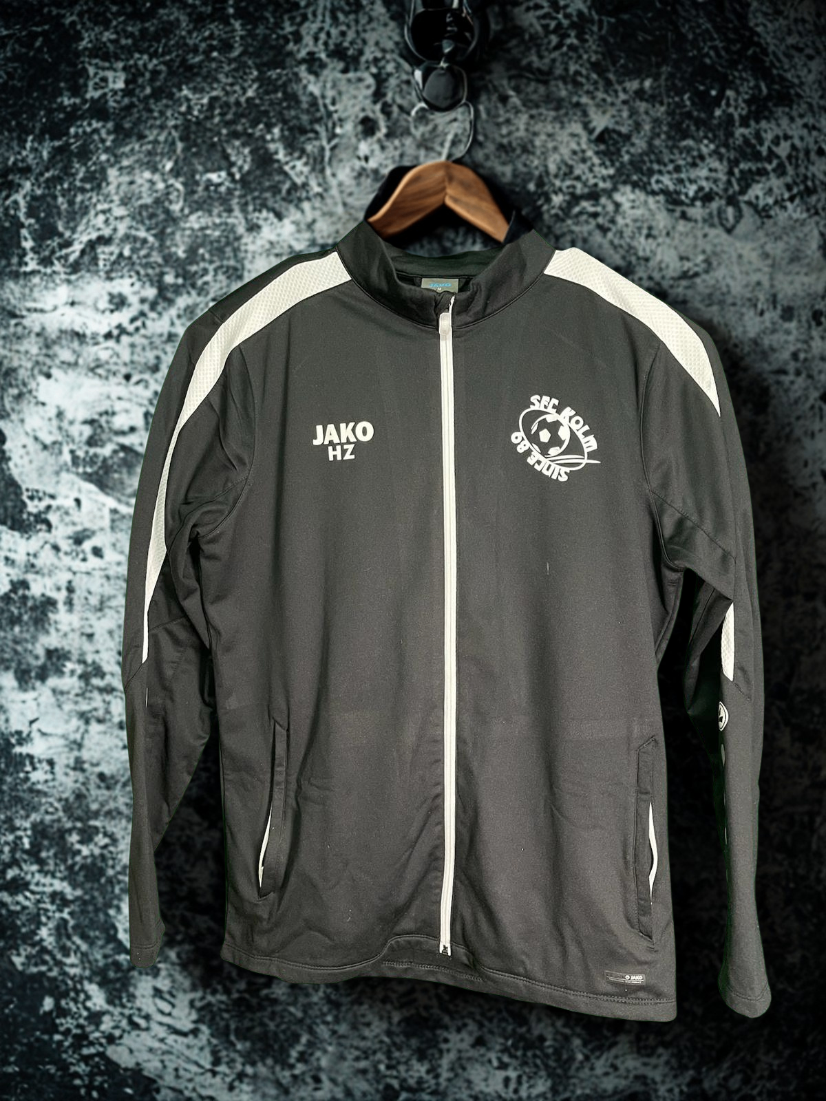 Bedruckte Trainingsjacke SFC Kolm – Textildruck Vereinsbekleidung